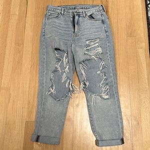 American Eagle distressed ripped mom jeans